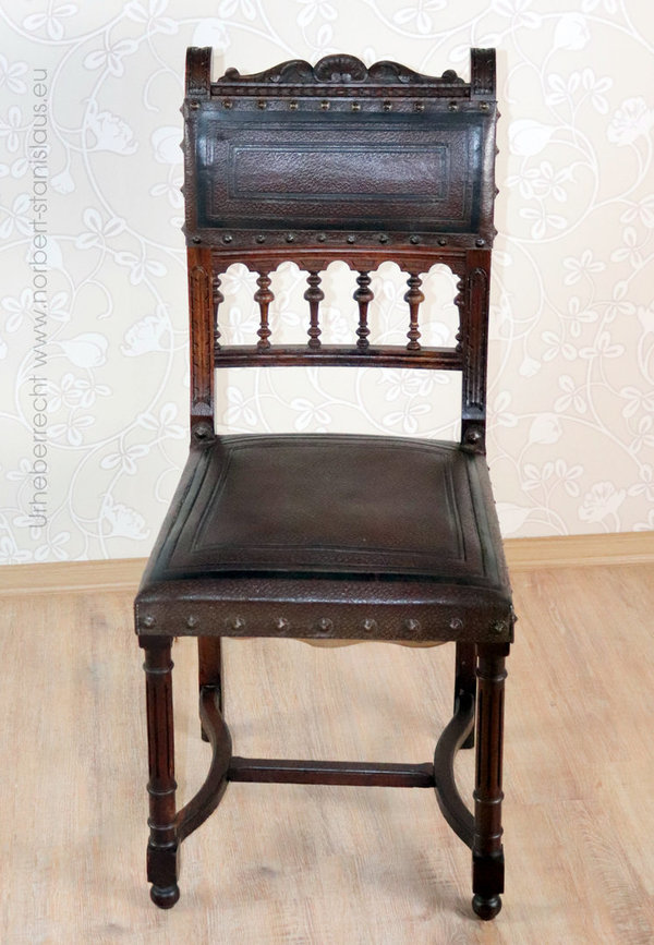 4 Stühle, Gründerzeit