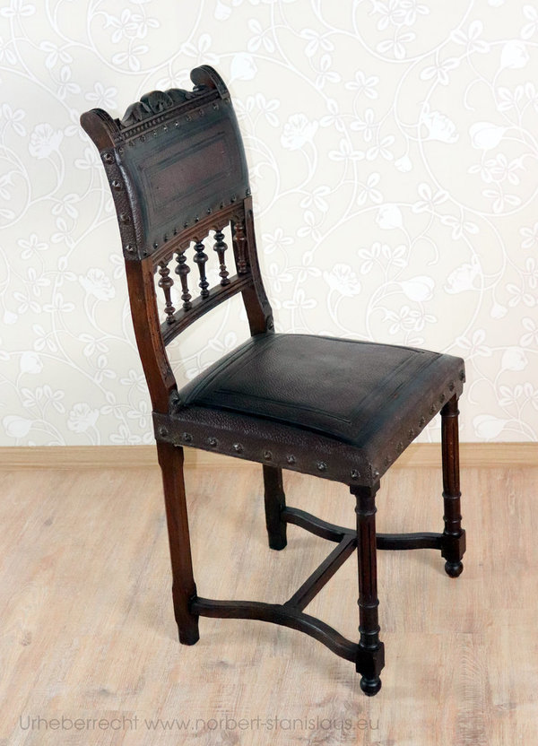 4 Stühle, Gründerzeit